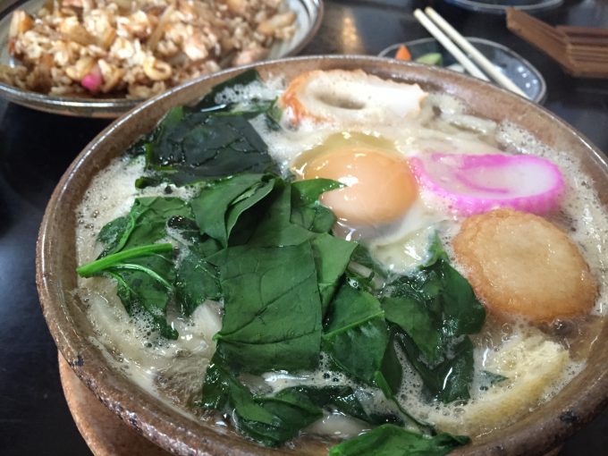 かおる屋の鍋焼きうどん