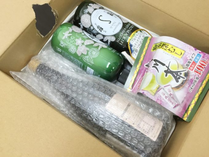 アマゾンから届いたシャンプーなどの日用品