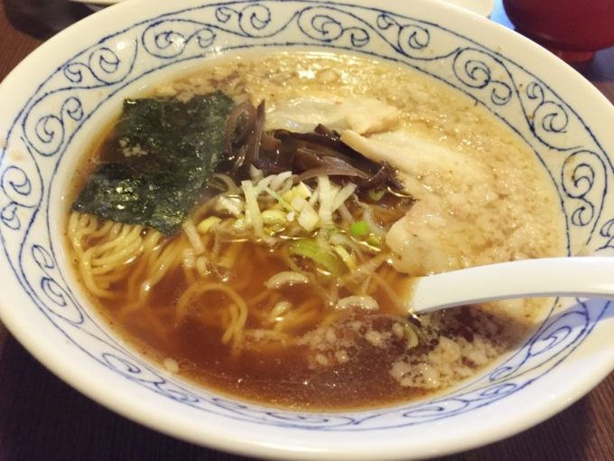 ヌタイ商店のラーメン