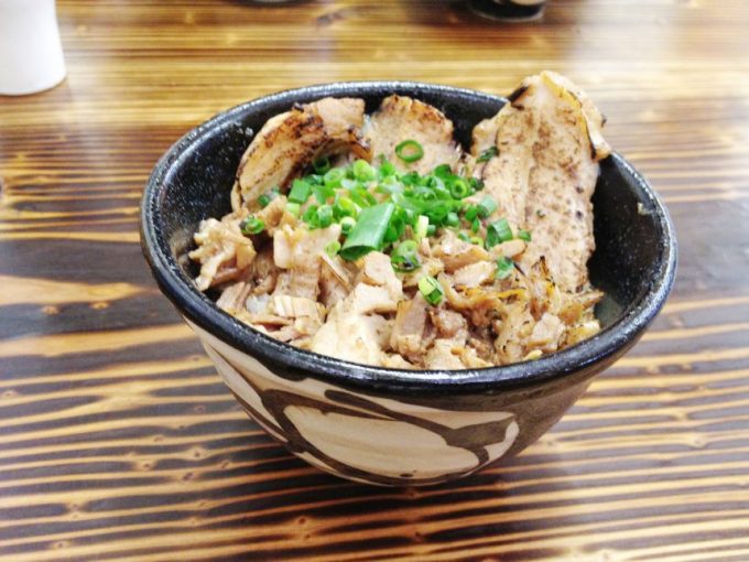 チャーシュー丼