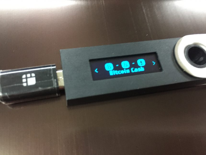 bitcoin cashアプリをインストール後、ledger nano s 本体に表示されるbitcoinchashのアイコン