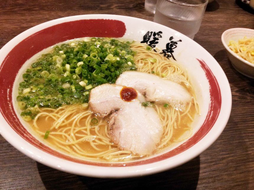 ラーメン暖暮の本場とんこつラーメン