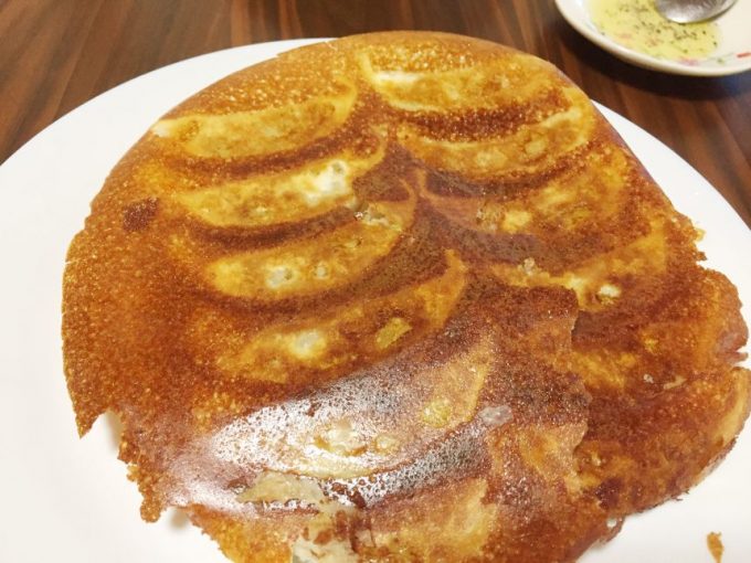 きれいな羽根つき餃子の完成。