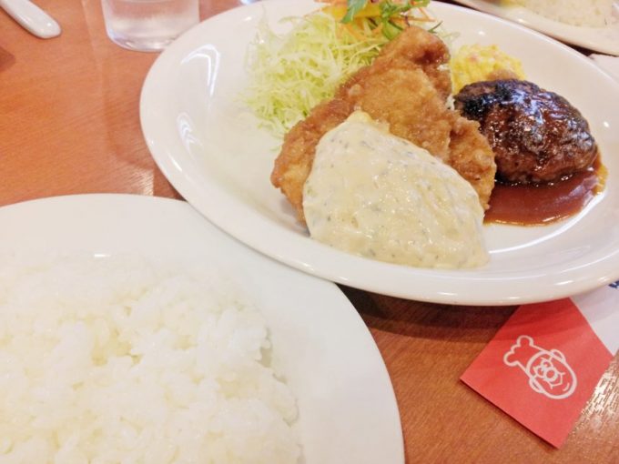 チキン南蛮とハンバーグのハーフセット