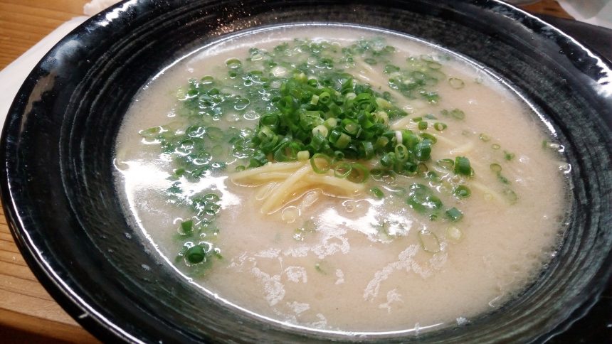 とんこつラーメン（グルテンフリー麺）