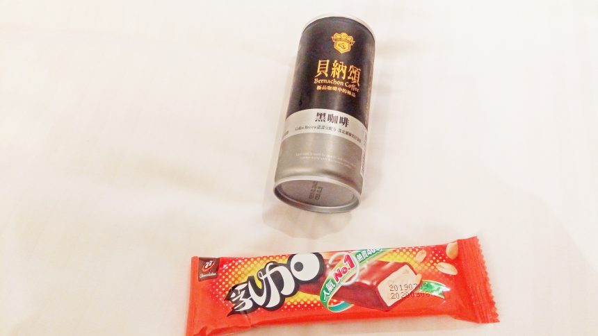 ブラックコーヒーとチョコレート